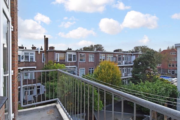 Medium property photo - Linnaeusstraat 142, 2522 GW Den Haag